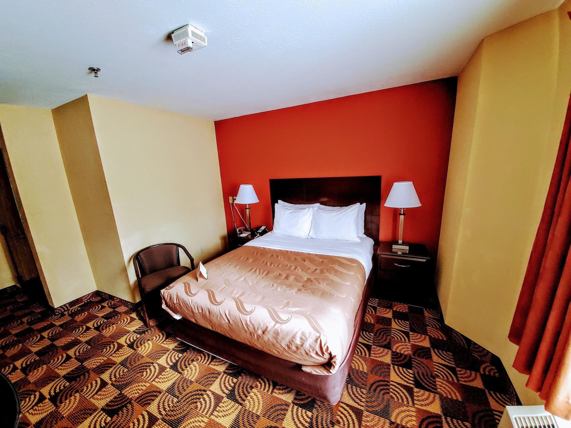 Quality Inn Brunswick Cleveland South Exterior photo