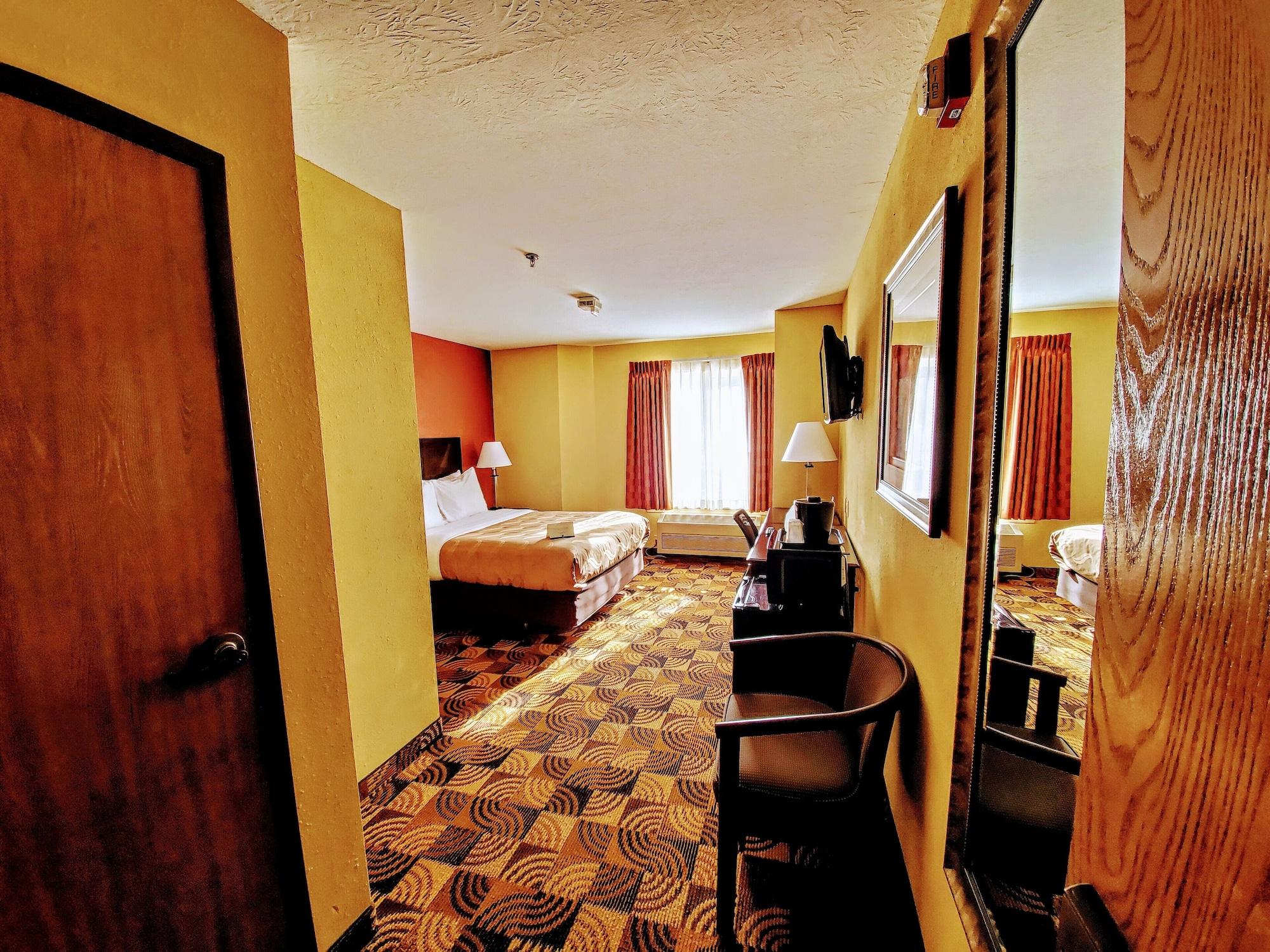 Quality Inn Brunswick Cleveland South Exterior photo
