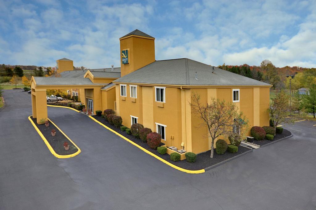 Quality Inn Brunswick Cleveland South Exterior photo