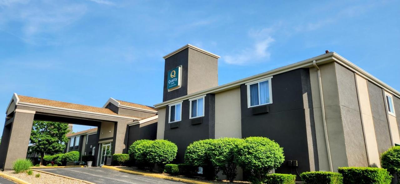 Quality Inn Brunswick Cleveland South Exterior photo