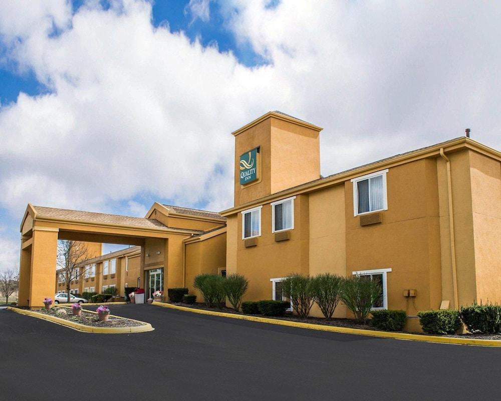 Quality Inn Brunswick Cleveland South Exterior photo